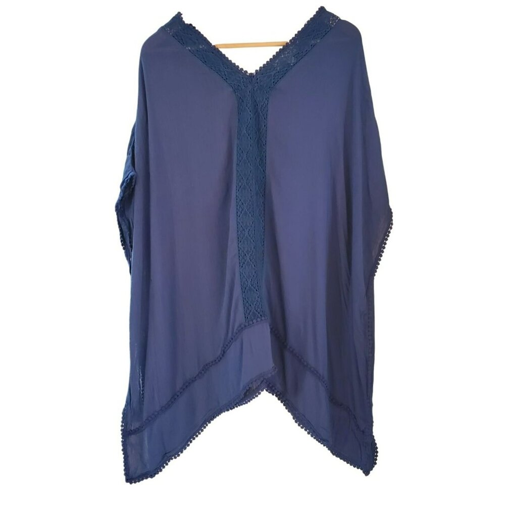 Weekend Suzanne Betro Women's Blue Plus Size Blouse 1X V Neck Lace Accent